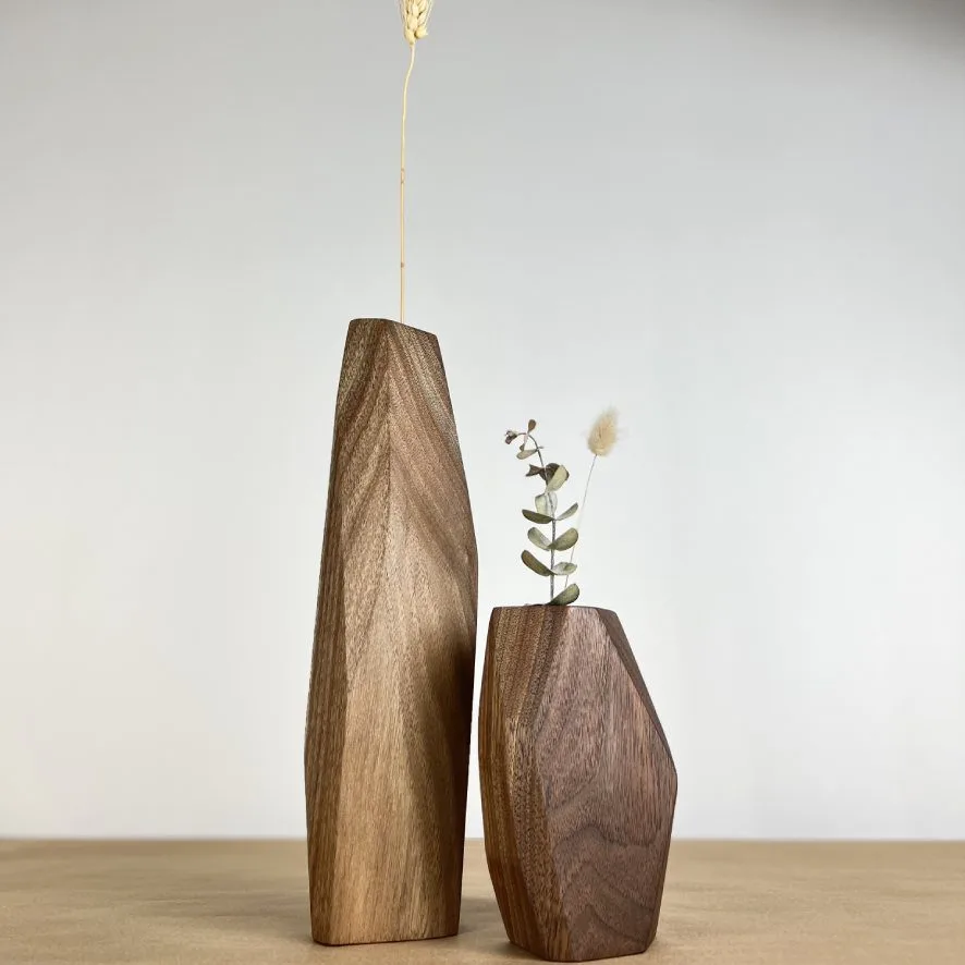 Walnut Elegancy Floral Vases