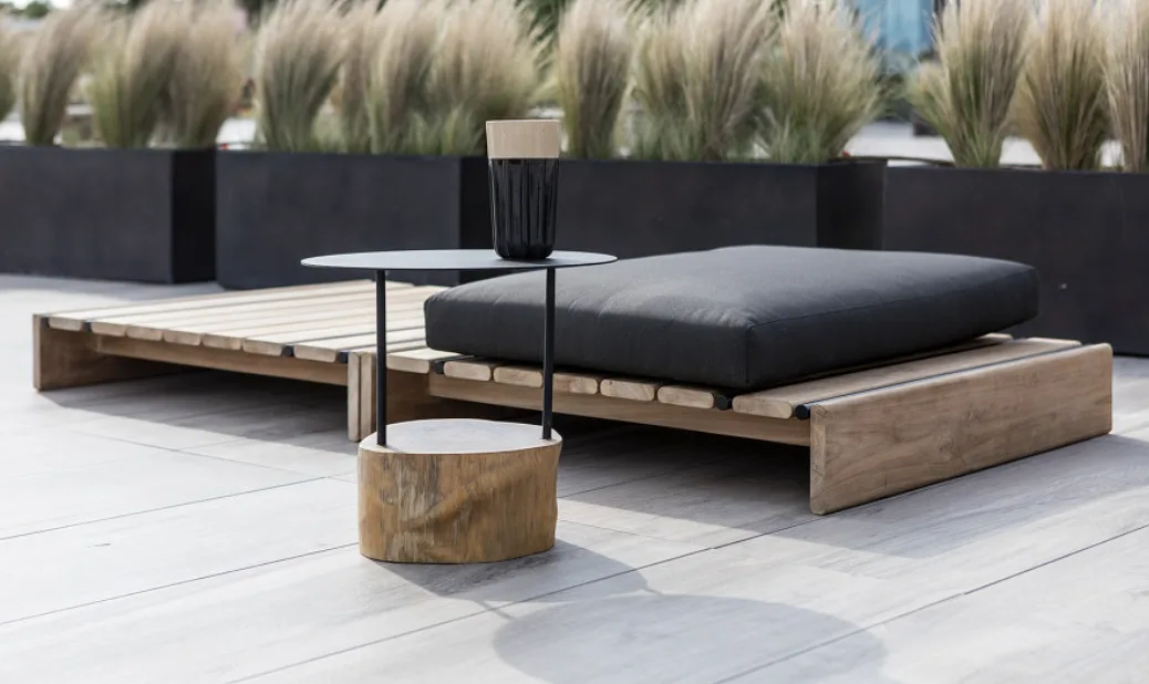 Posh Lounge Couch - Image 2