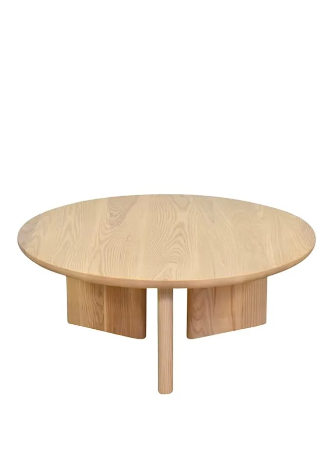 Morro Coffee Table – Round minimalist wood coffee table for event rentals